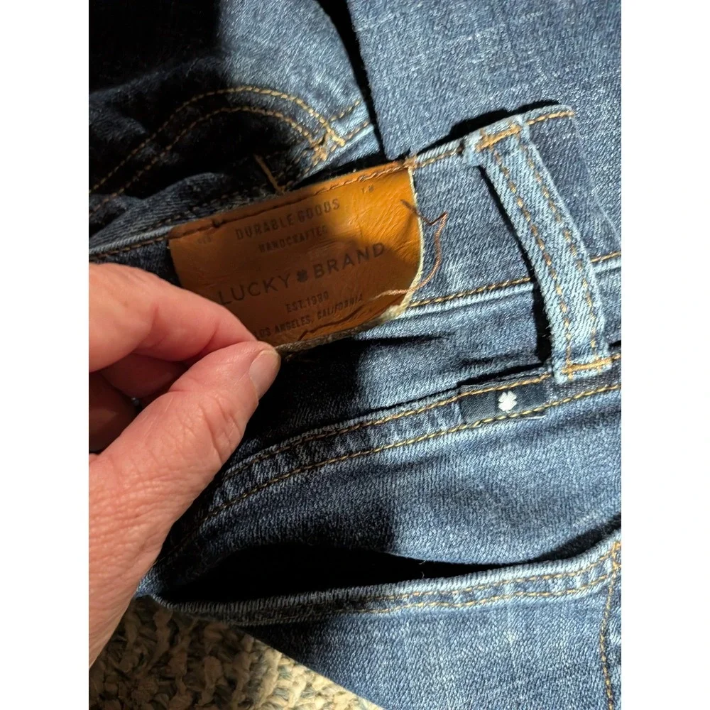 Lucky Brand 221 Straight Leg Jeans Mens 32x30 Dark Wash Blue Denim 7MC1029